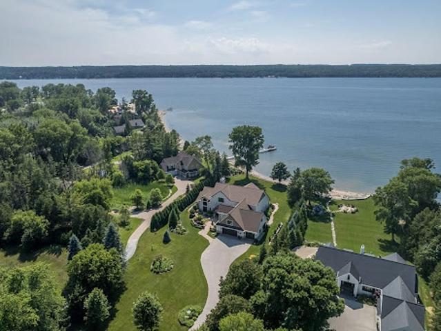 House for sale in Sturgeon Bay, Wisconsin
