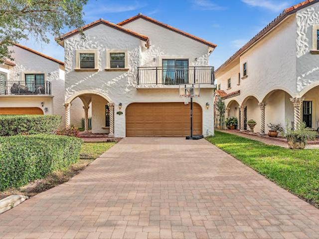 House for sale in Dania, Florida