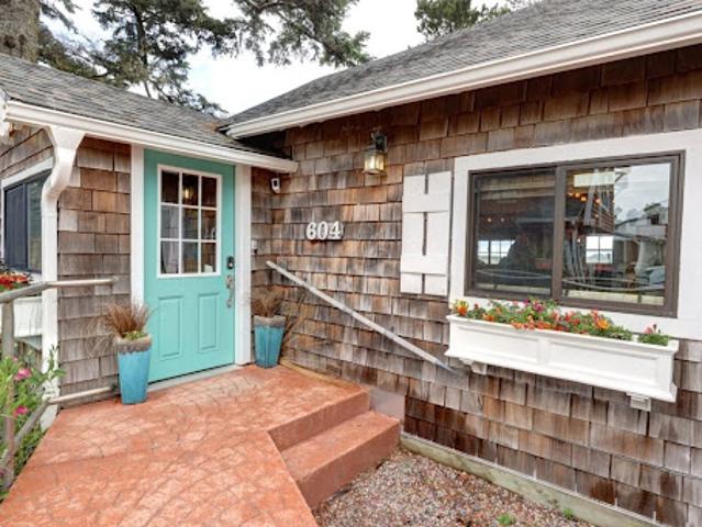 House for sale in Seaside, Clatsop County