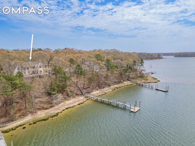 House for sale in Cotuit