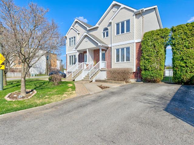 House for sale in Roussillon, Quebec