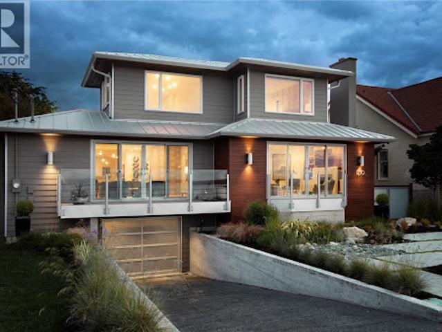 House for sale in Oak Bay, British Columbia