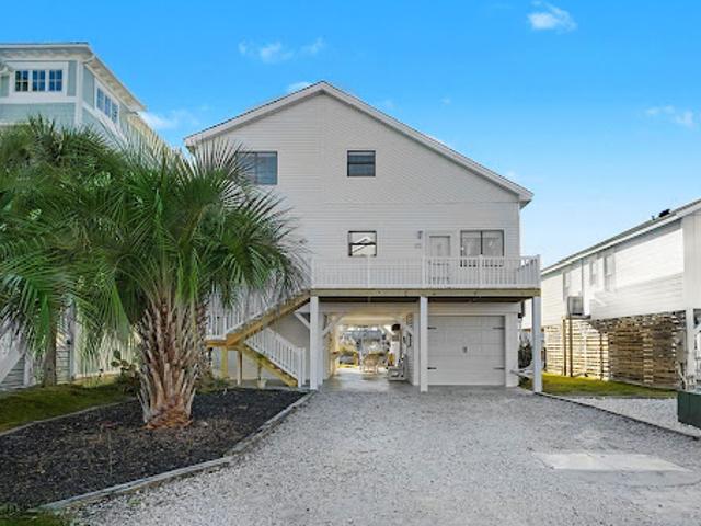 House for sale in Ocean Isle Beach, North Carolina