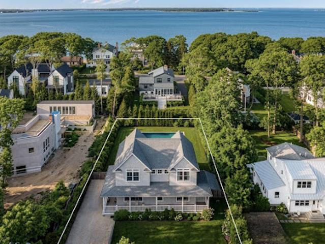 House for sale in Wainscott, New York