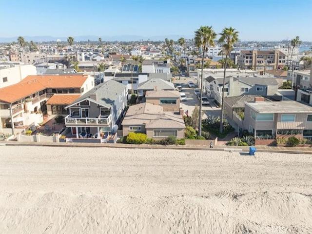 House for sale in Long Beach, California