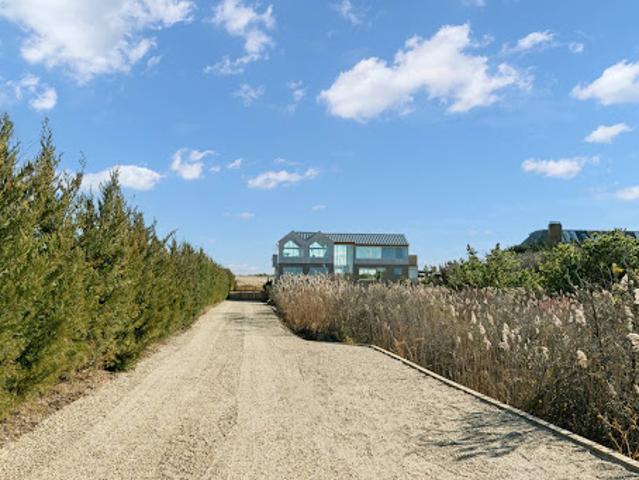 House for sale in Wainscott, New York