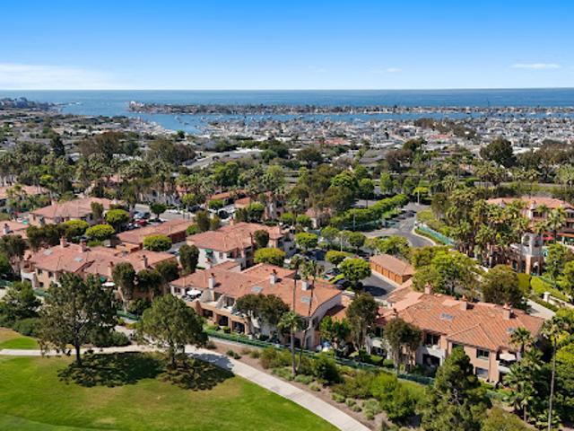House for sale in Corona Del Mar, California
