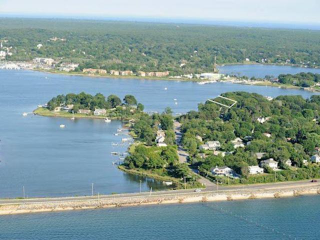 House for sale in Wainscott, New York