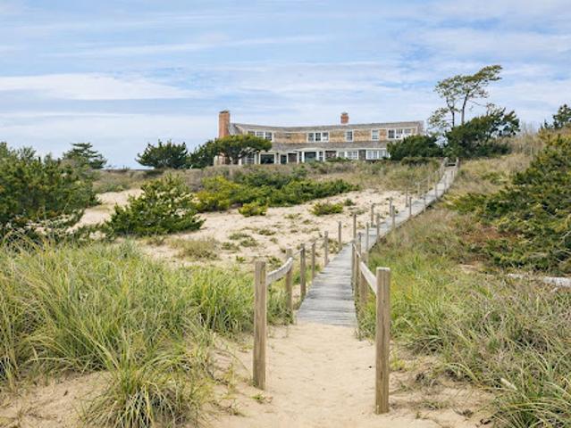 House for rent in Wainscott, New York
