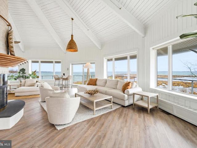 House for sale in Queenstown, Maryland