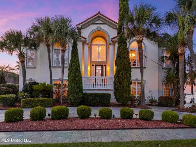House for sale in Biloxi, Mississippi