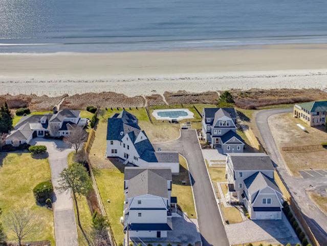 House for sale in Maine