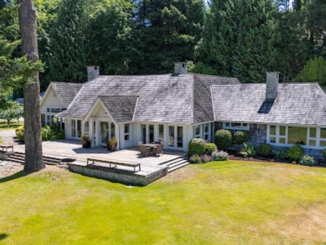 House for sale in Qualicum Beach