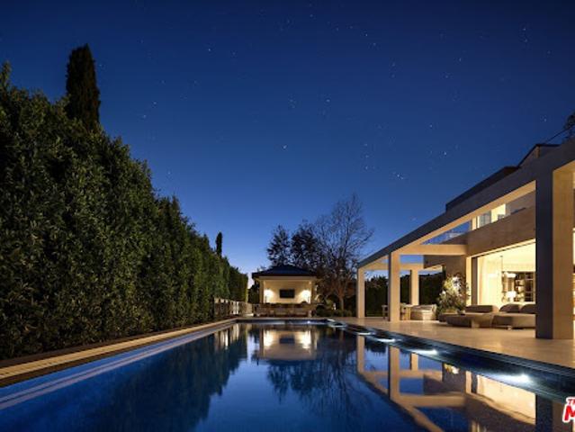 House for sale in Canoga Park, California