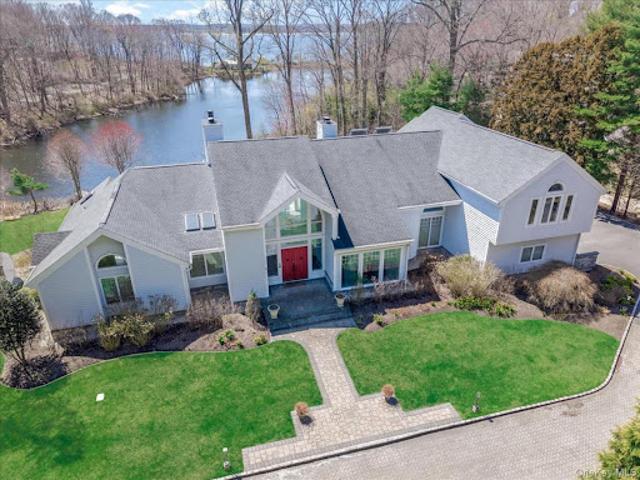 House for sale in Huntington, New York