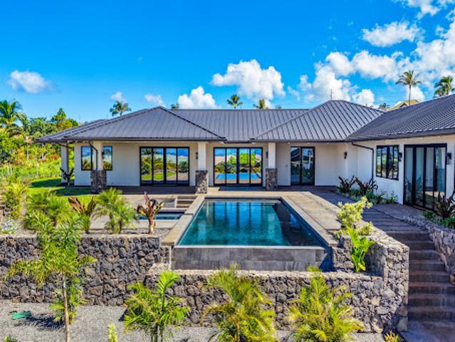 House for sale in Lahaina, Maui County