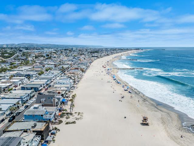 House for sale in Corona Del Mar, California