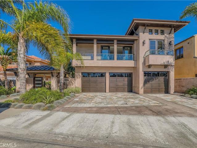 House for sale in Huntington Beach, California