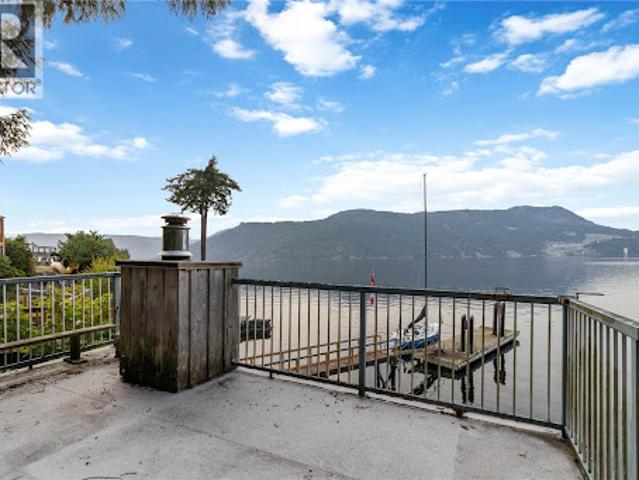 House for sale in Victoria, British Columbia