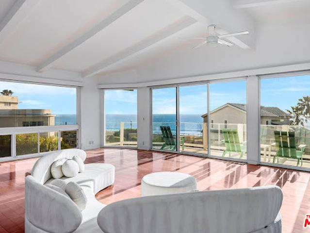 House for sale in Canoga Park, California