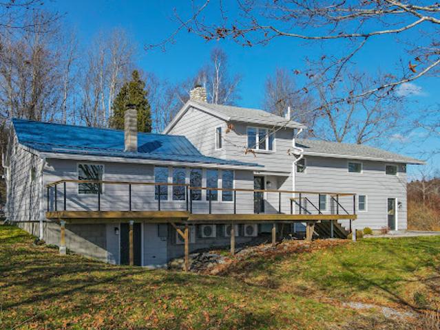 House for sale in Bailey Island, Maine