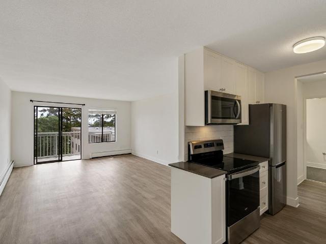 Apartment for rent in Esquimalt, British Columbia