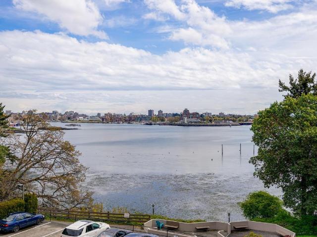 Apartment for rent in Esquimalt, British Columbia