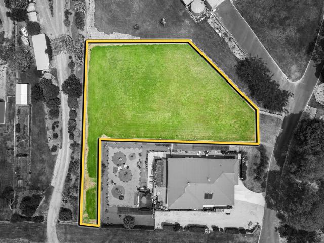 Property for sale in Lakes Entrance, Victoria