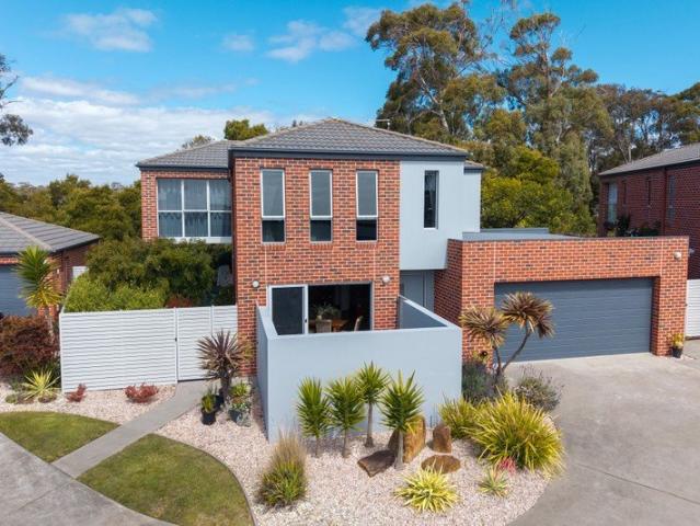 Townhouse for sale in Shearwater, Latrobe