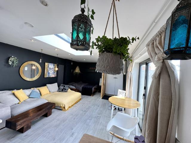Studio for rent in Peacehaven, Iford