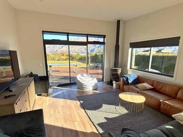 House for rent in Otakou