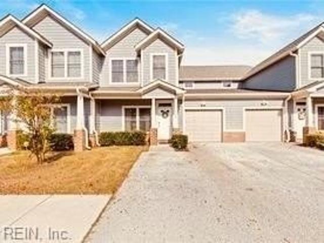 Condo for sale in Suffolk