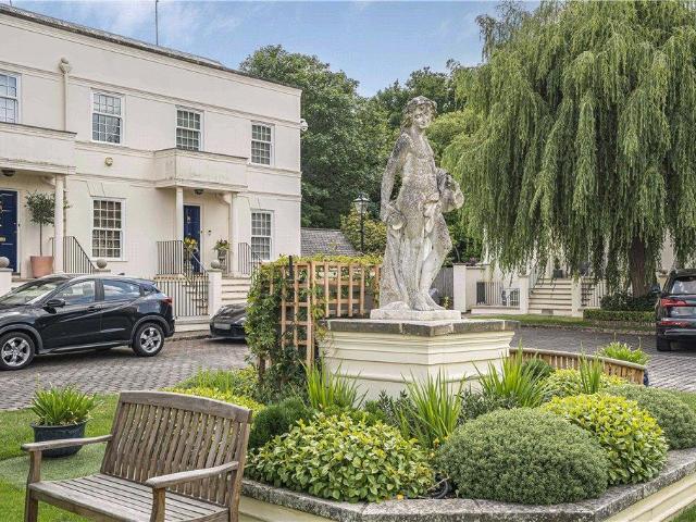 House for rent in Putney Village, Greater London