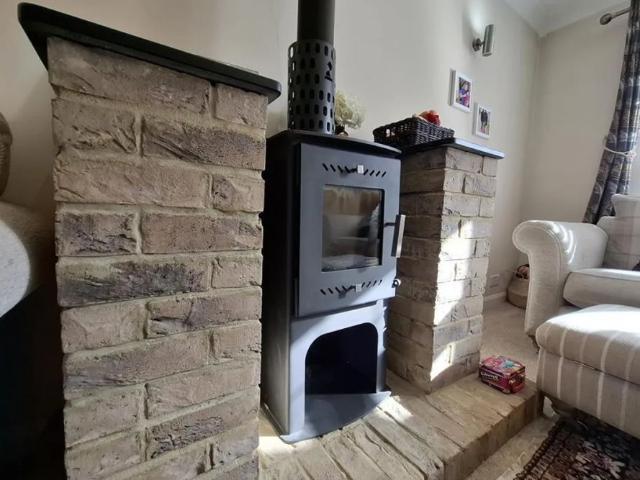House for rent in Pouchen End, Hertfordshire