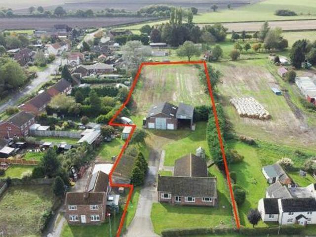 House for sale in High Field, York