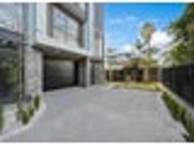 House for sale in Takapuna