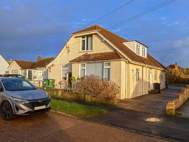 Apartment for rent in Peacehaven, Iford