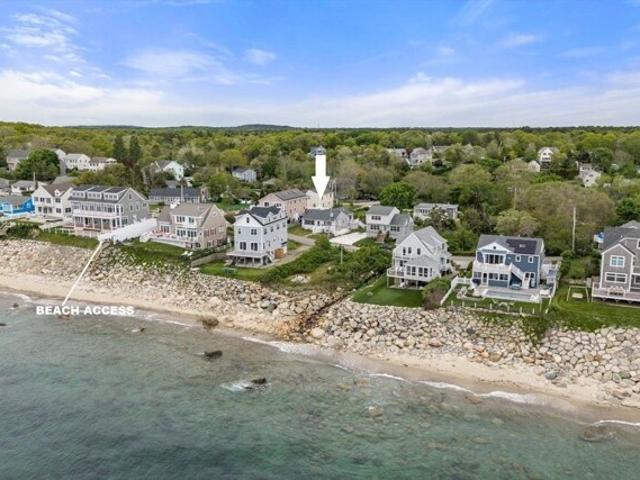 House for sale in Manomet, Massachusetts