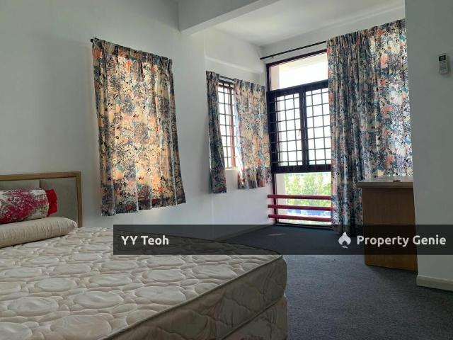 Duplex for sale in Malaka