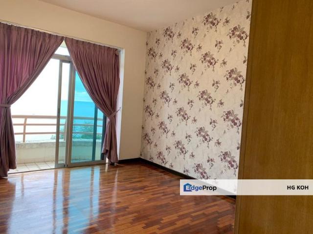 Condominium for sale in Malaka