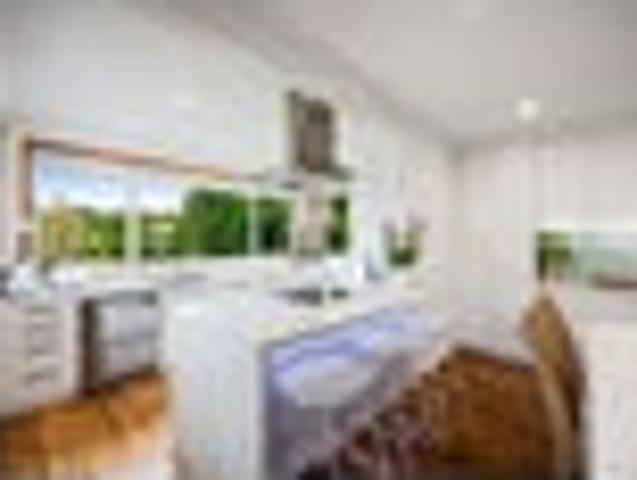 House for sale in Castor Bay