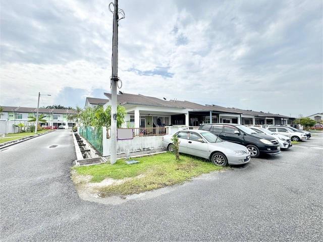 Terraced House for sale in Tanjong Sepat, Selangor