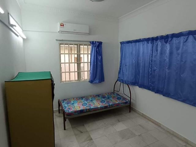 Room for rent in Petaling, Damansara Damai