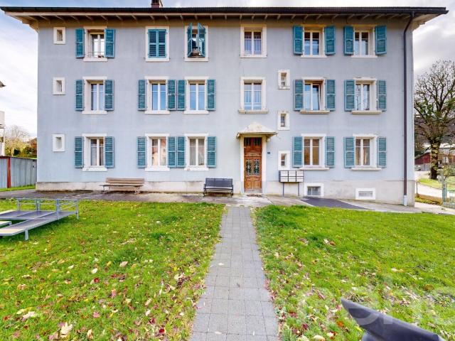 Mehrfamilienhaus kaufen in Cormoret, Bern