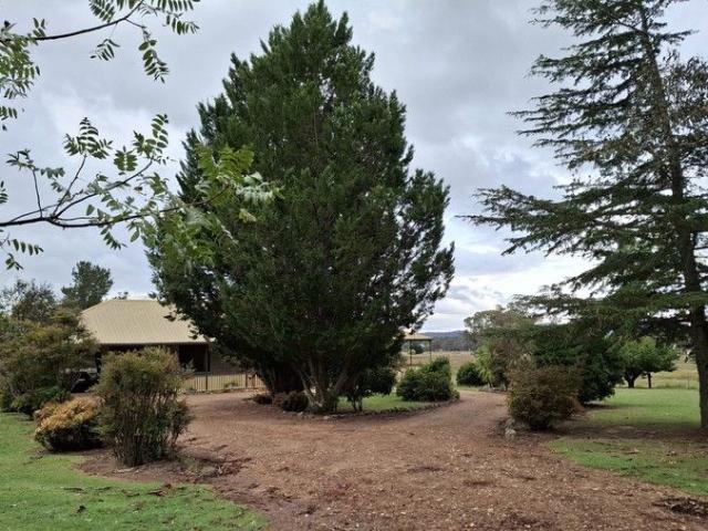 Cottage for sale in Deepwater, New South Wales