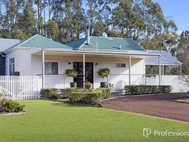 House for sale in Hamilton, Victoria