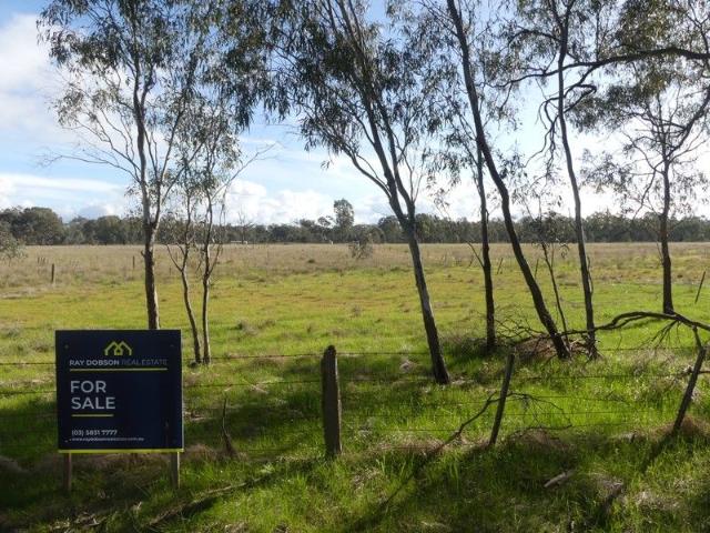 Cottage for sale in Kaarimba, Victoria