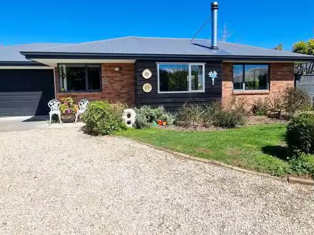 House for sale in East Takaka, Tasman