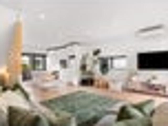 House for sale in Avondale