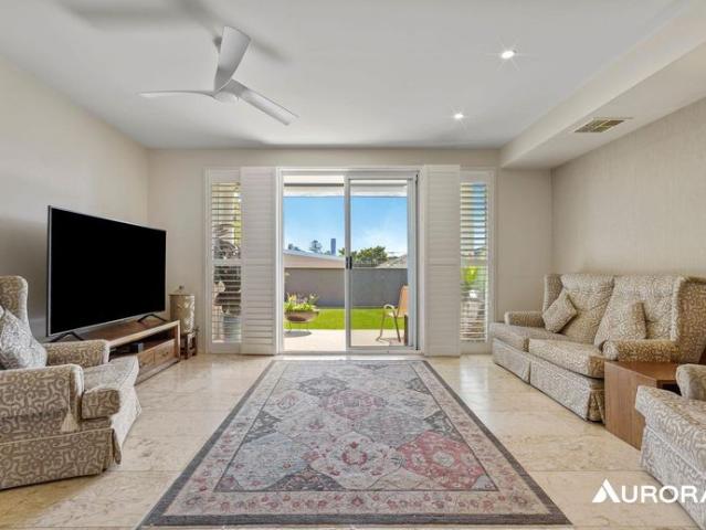 Townhouse for rent in Hawthorne, Greater Brisbane